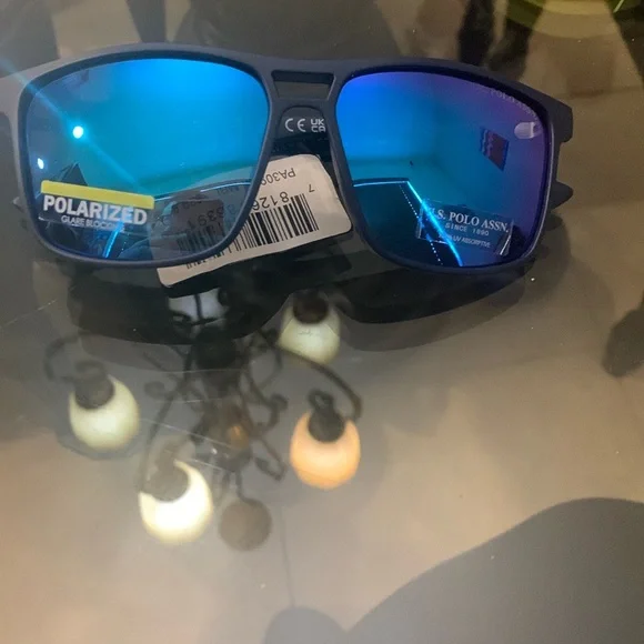 Live and share show flyer half will be donated - Picture 6 of 15